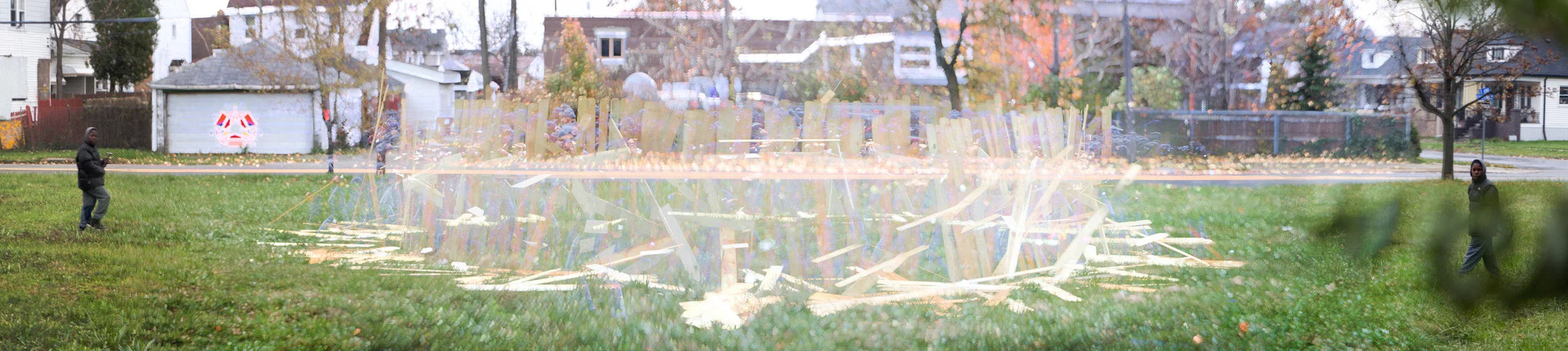 Cycle - Building a fence in increments of 5 posts.