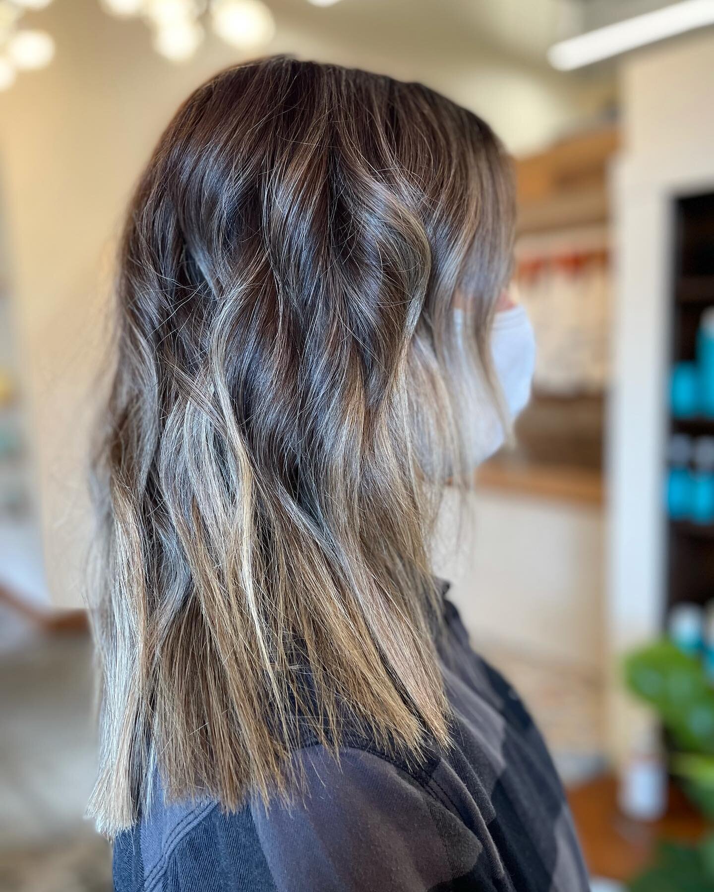 The perfect fall bronde
.
.
Text or DM me to book an appointment!
.
.
503.560.6363
.
.
#hairbyruthstrauss #coteriesalonpdx #portlandhairstylist #pdxhairstylist #behindthechair #balayage #balayagist #bestofbalayage