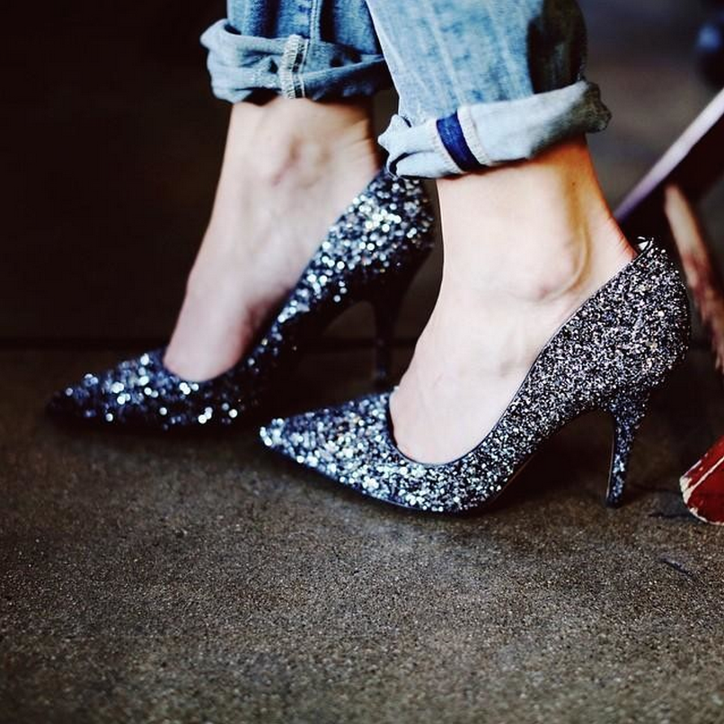 Sparkly shoes (noteventrying).png