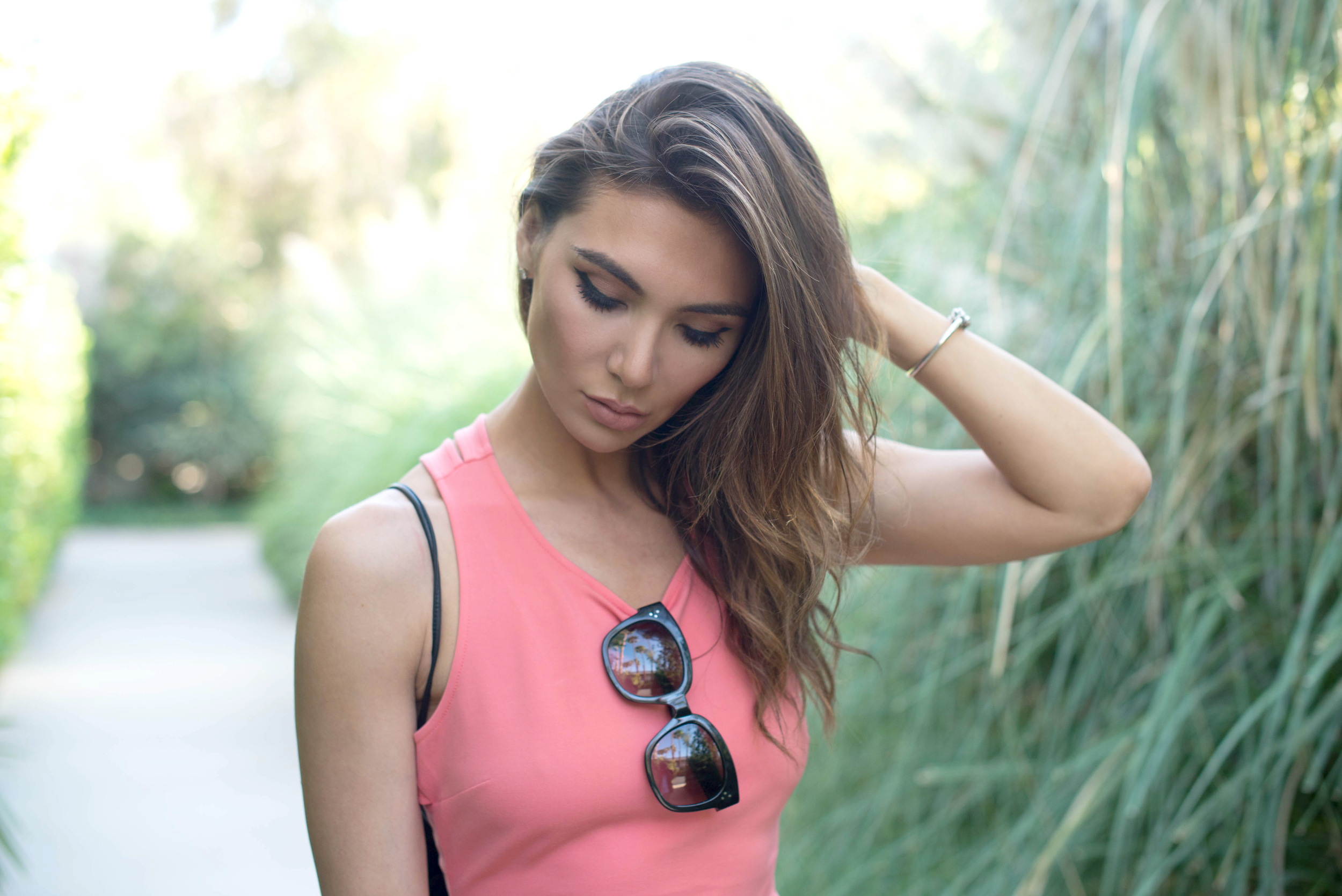 summer hair color and makeup.