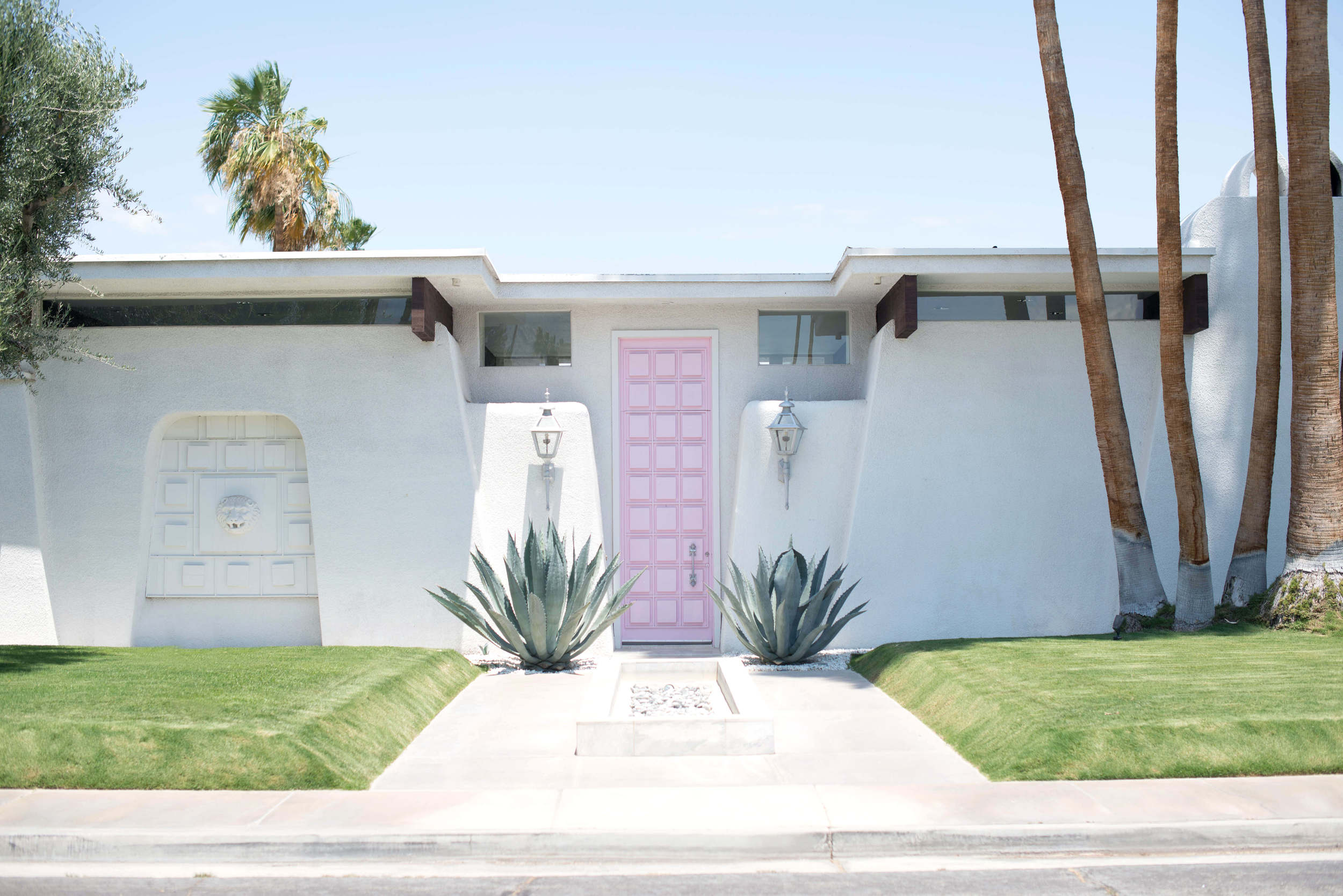 The famous Pink Door designed by Moises Esquenazi in Palm Springs