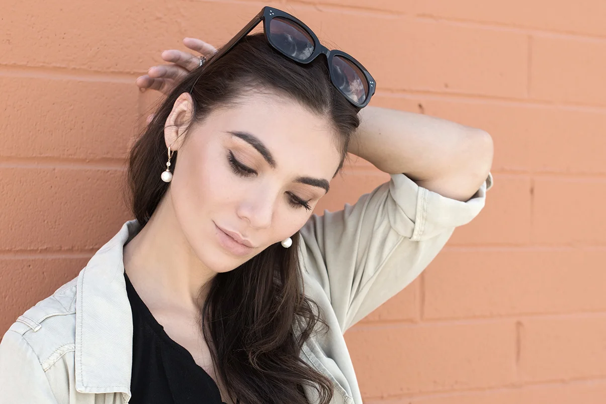 GIVEAWAY: THE MONTH OF PEARLS