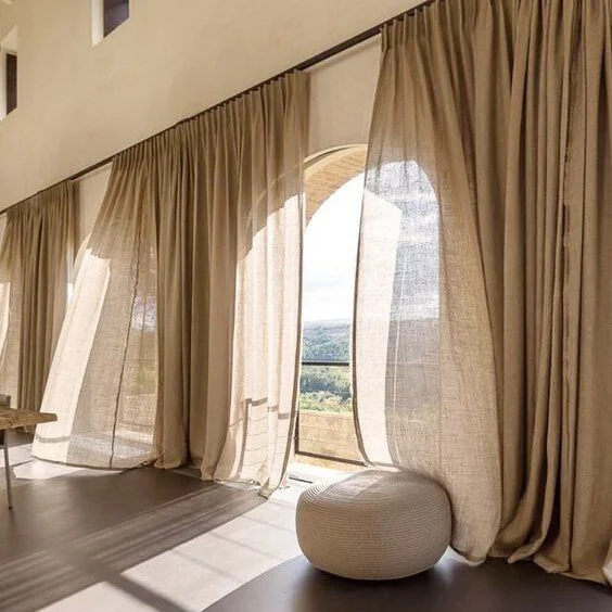 3 Ways Curtains Add More To Your Decor Than Blinds