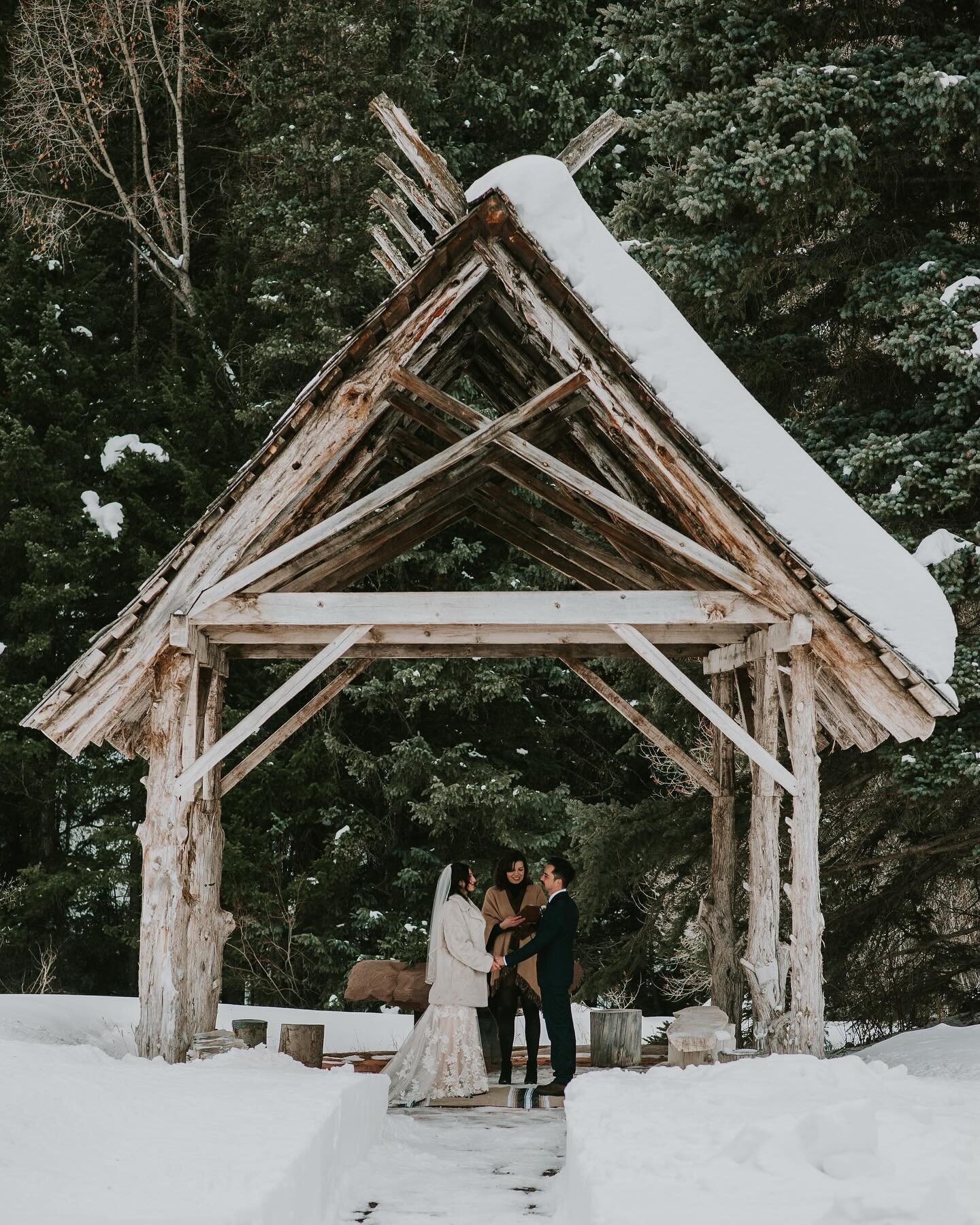 A perfect, snowy elopement with Andrea and Kenji at one of the dreamiest locations in Colorado 🤍 

#coloradoelopement #coloradoelopementphotographer #elopementphotographer #coloradoweddingvenues #coloradophotographer #gethitched