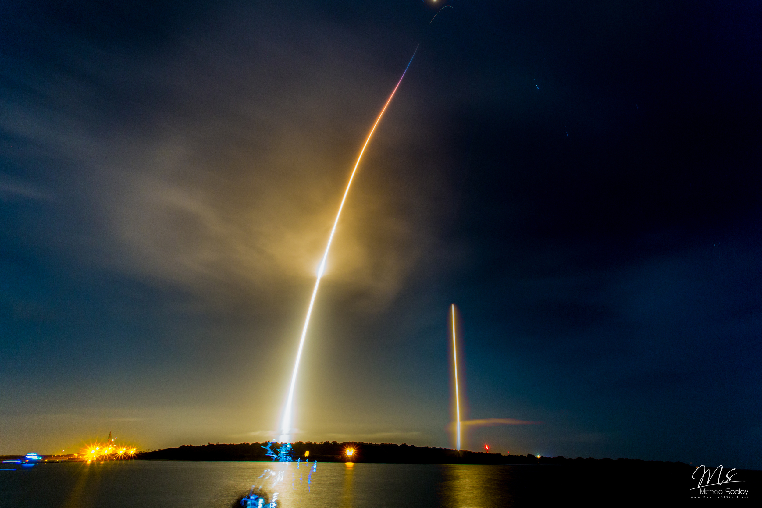 Falcon9 OG2 launch and landing by Space X