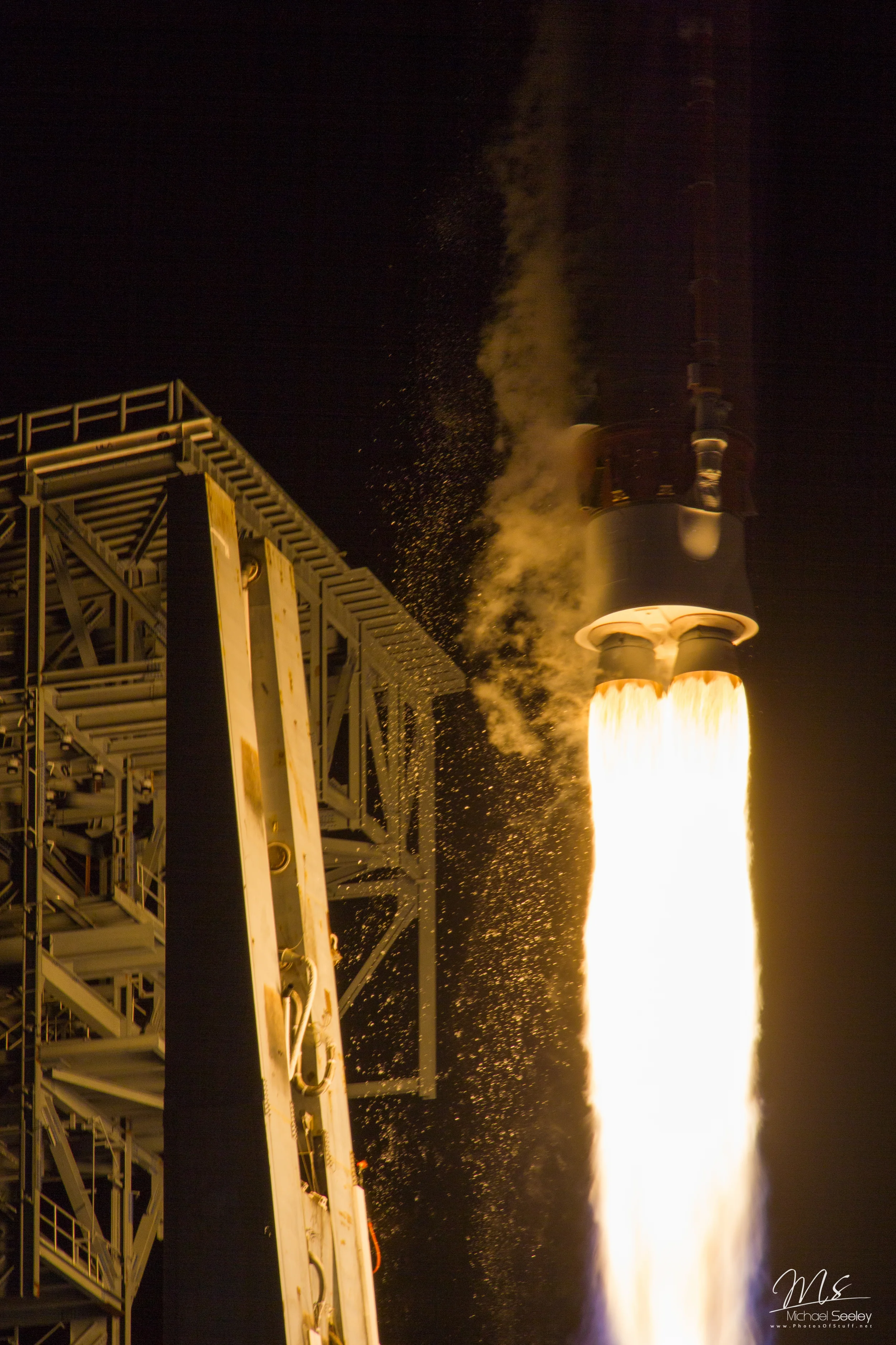 OA6 AtlasV rocket launch by United Launch Alliance