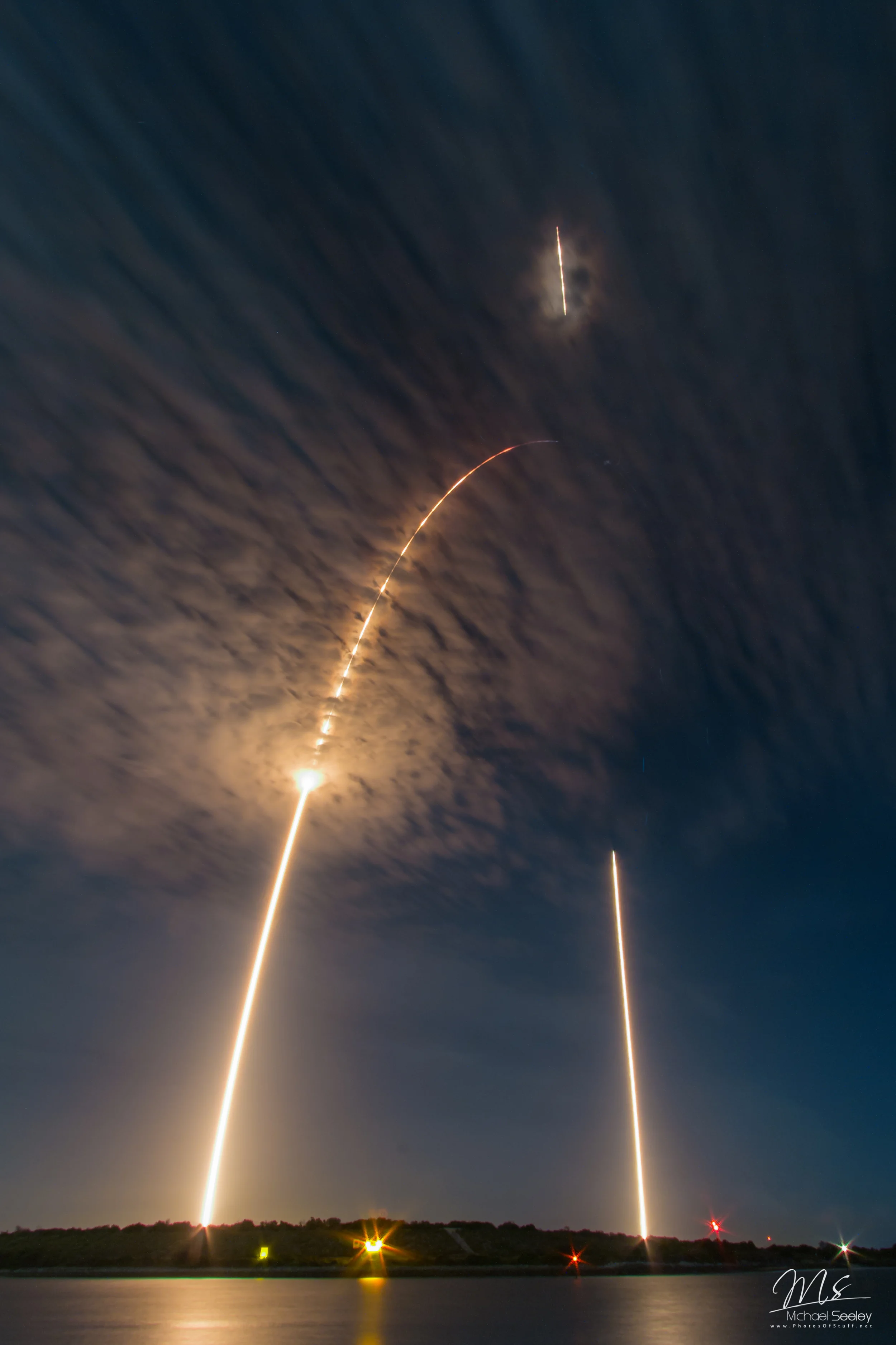 SpaceX CRS9 Falcon9 rocket up and down