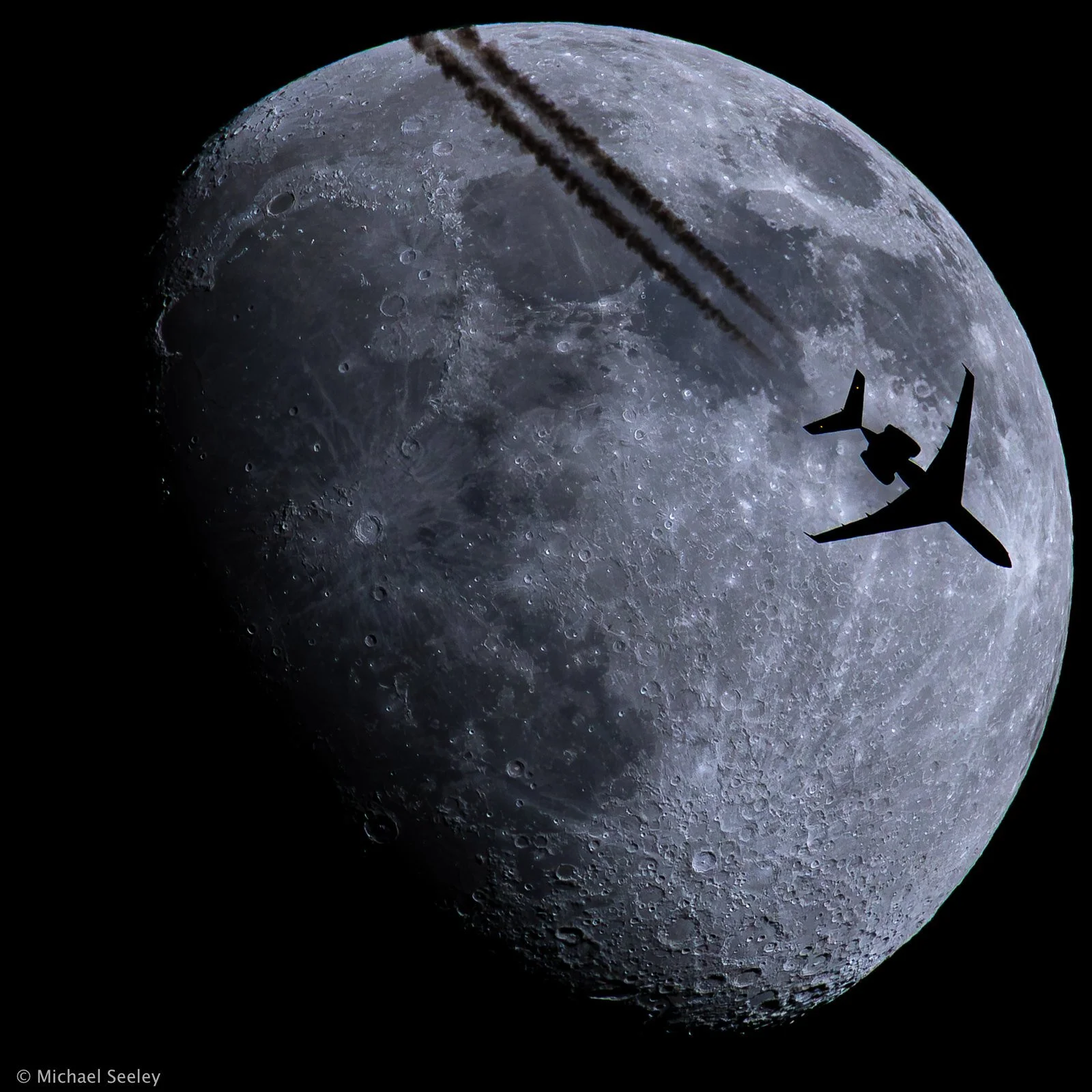 Bombardier vs Moon