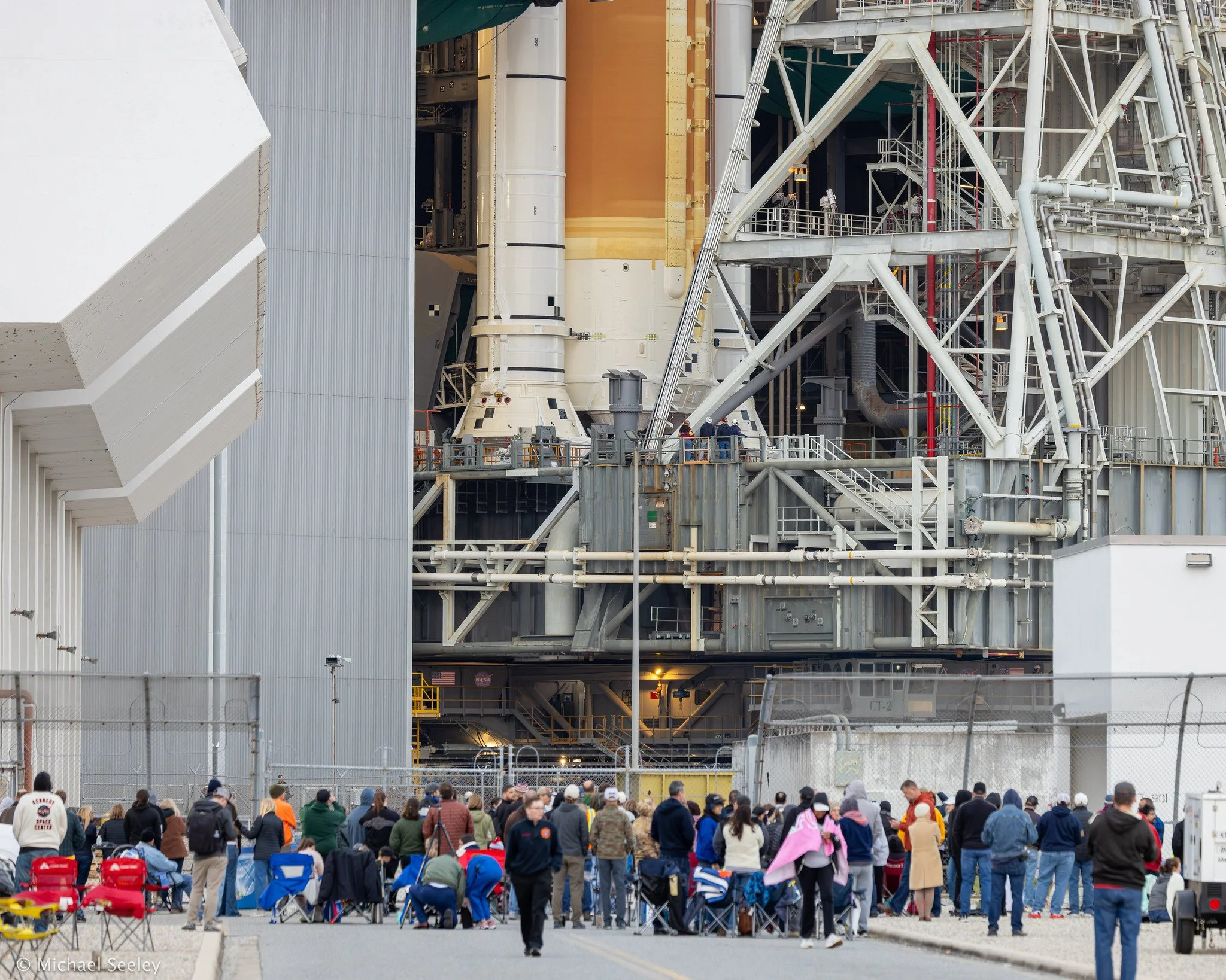 Artemis II / SLS Roll out