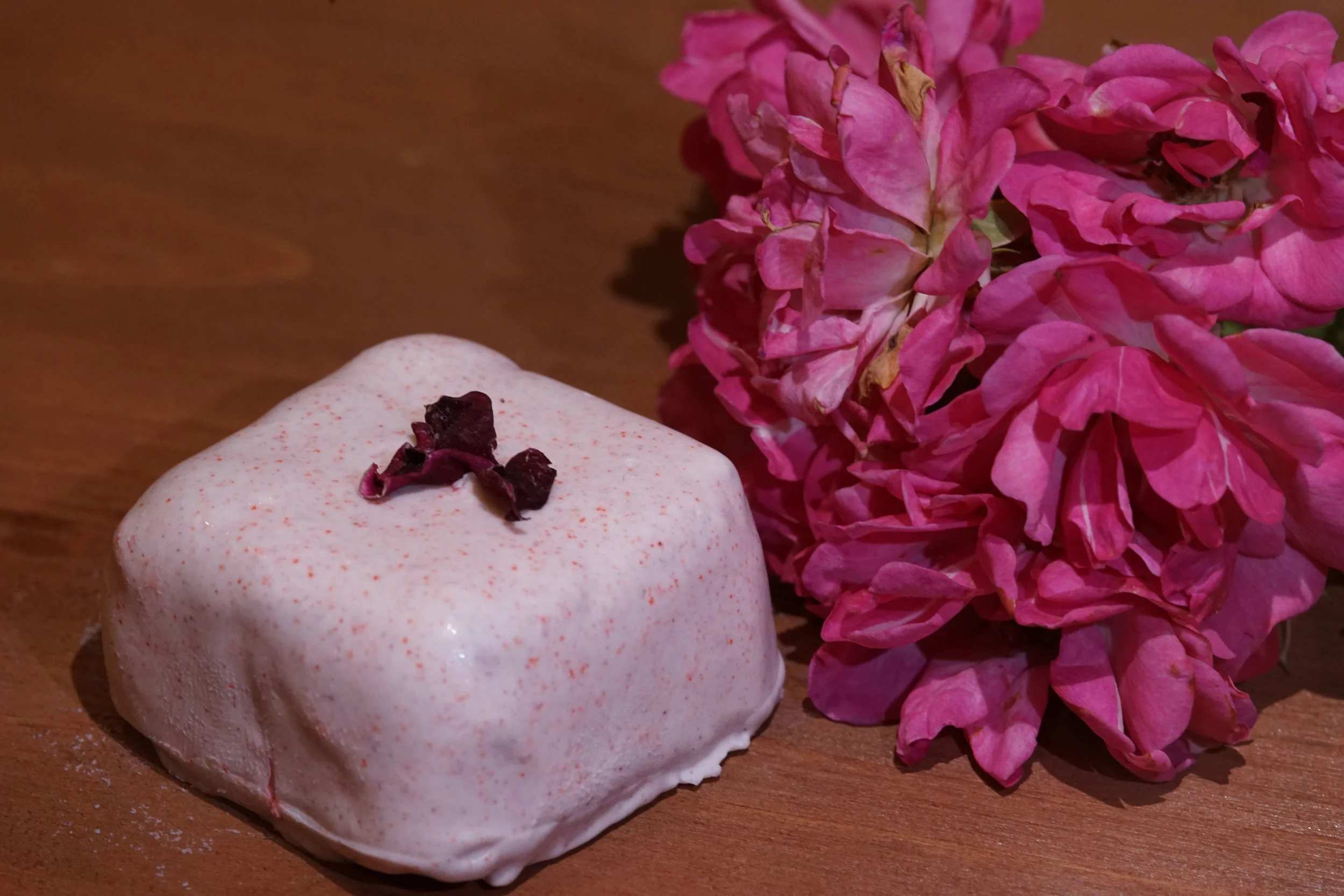 Spiced Rose Petit Four