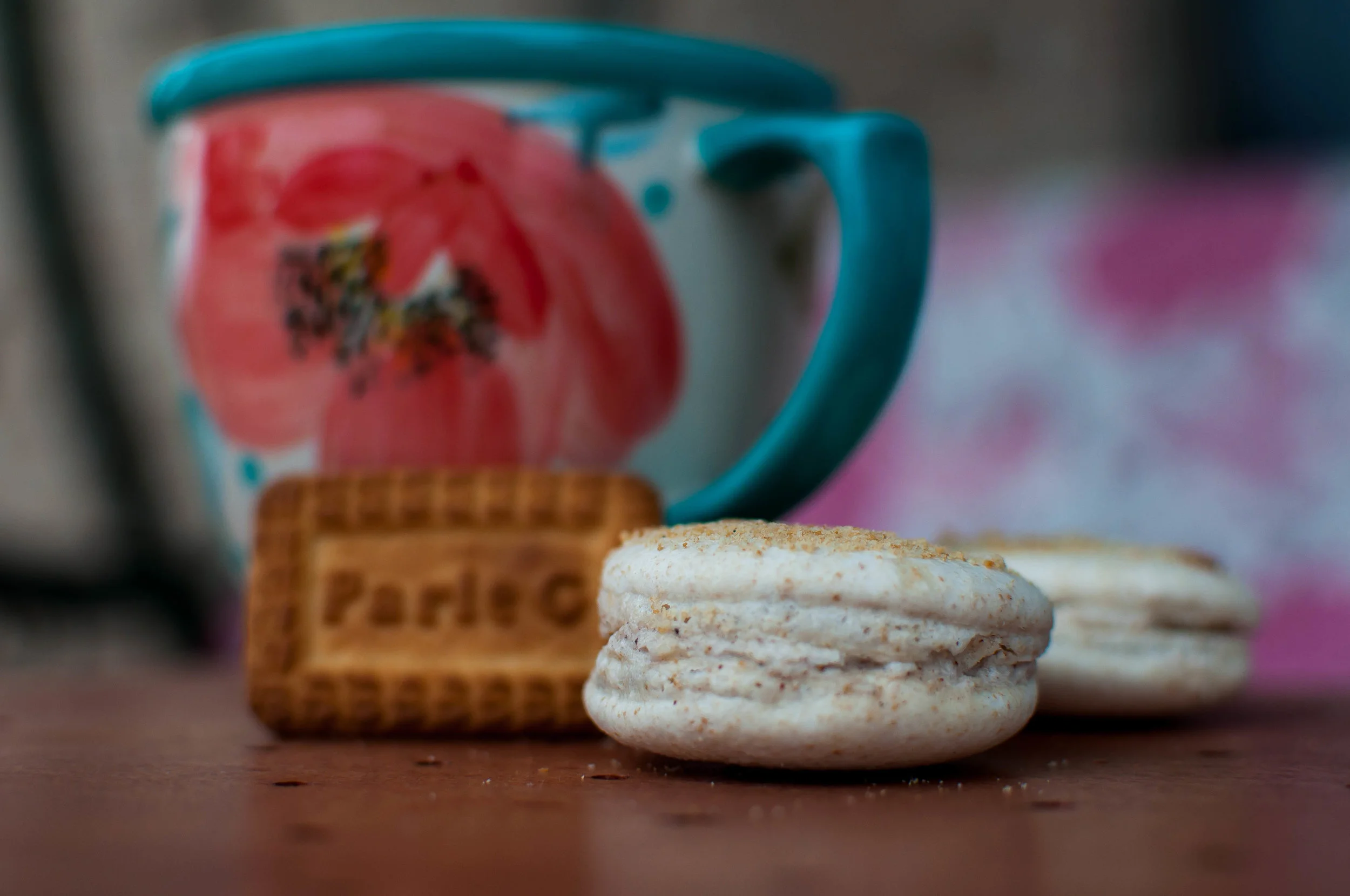 Parle G and Chai.jpg