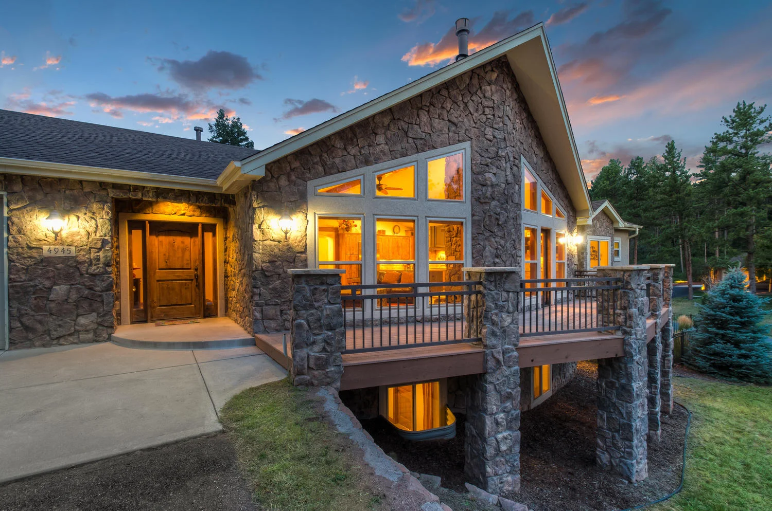 4945 Crow Dr Larkspur CO 80118-large-001-84-Front of Home Twilight-1500x994-72dpi.jpg