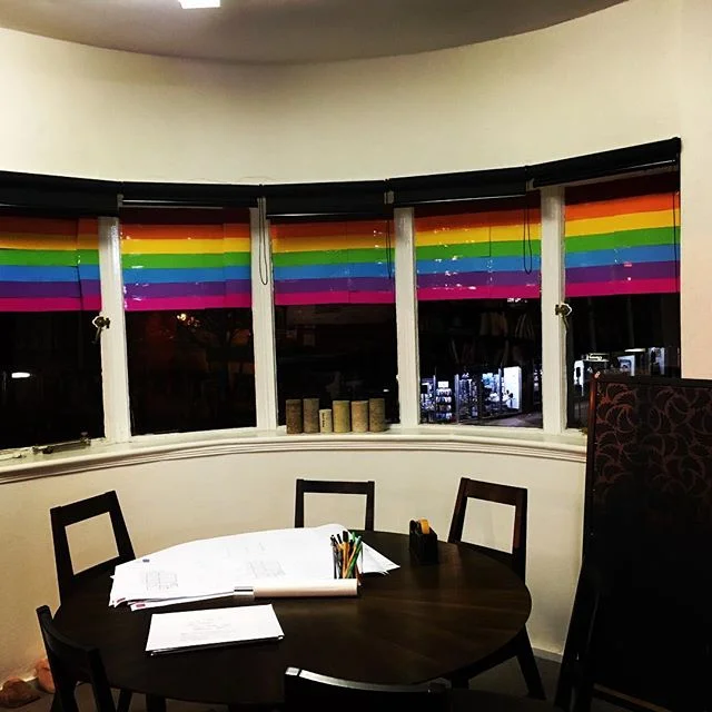 Having a break from late night work to add to the great street artwork of #hamiltonvictoria in support of #gayitsokay