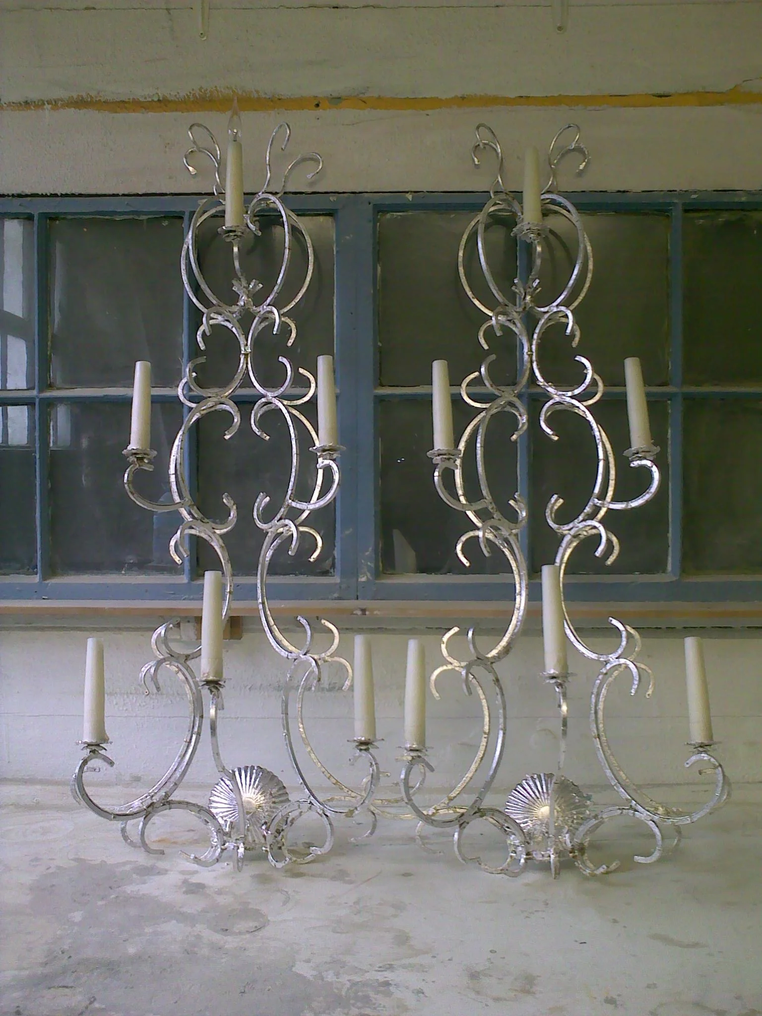 Oil gilding