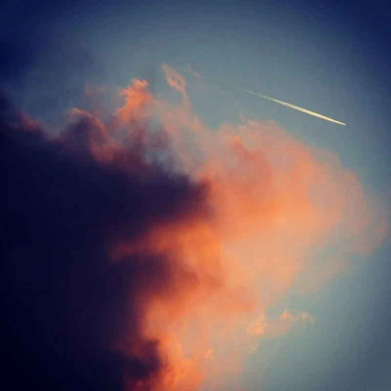 Wow, what a beautiful photo with a plane flying by. Or is it a falling star.... ;)