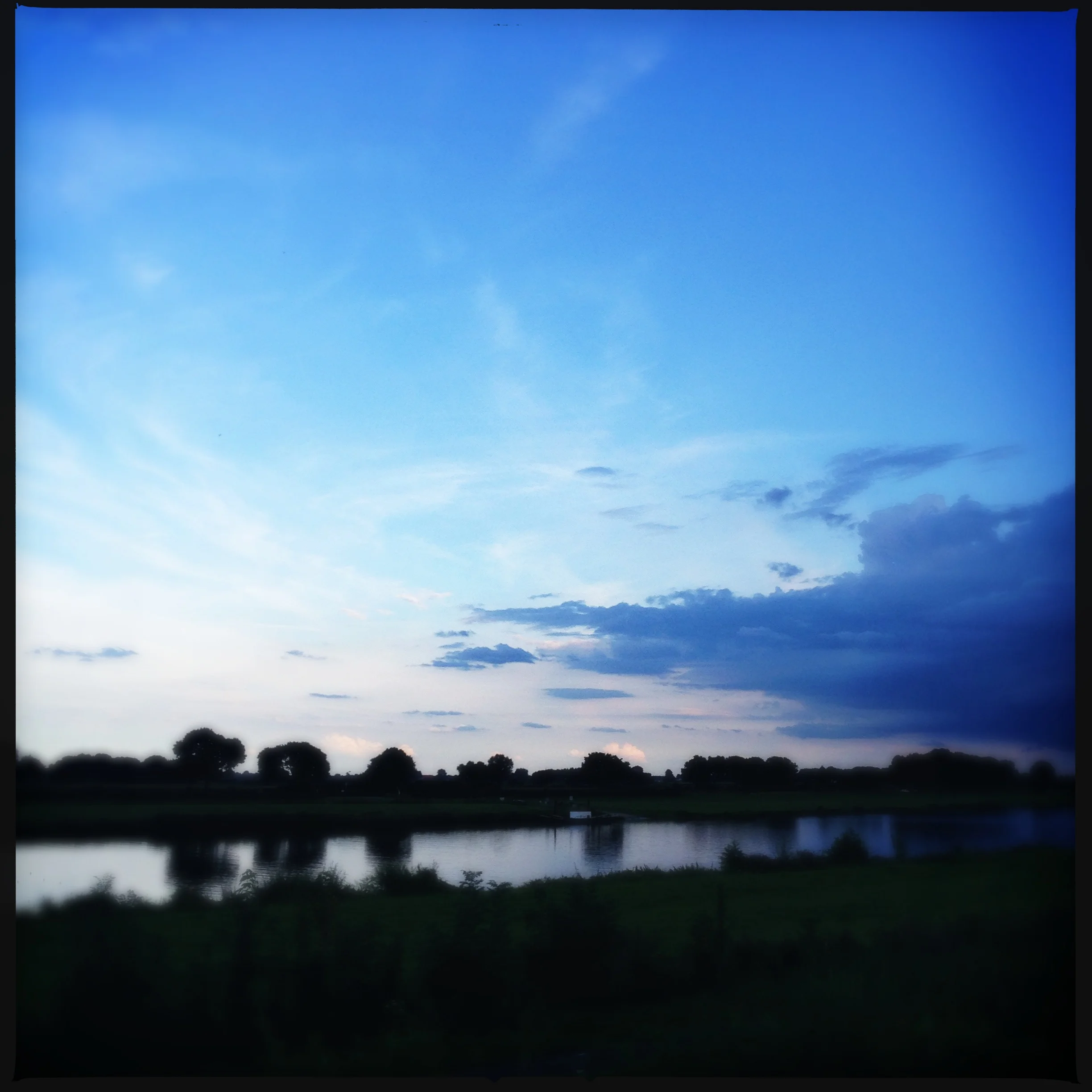 Rain is coming, here in Cuijk. And that gave us this beautiful sky!