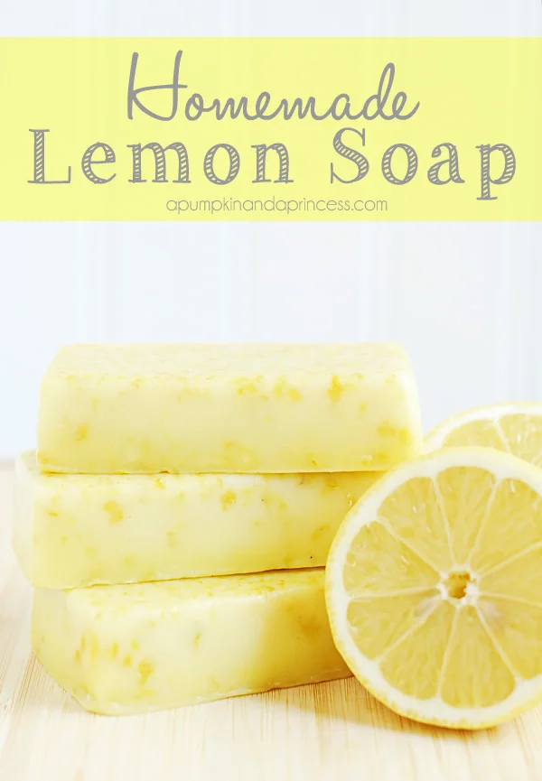 bron: http://apumpkinandaprincess.com/2013/05/homemade-lemon-soap-mothers-day-gift-ideas.html