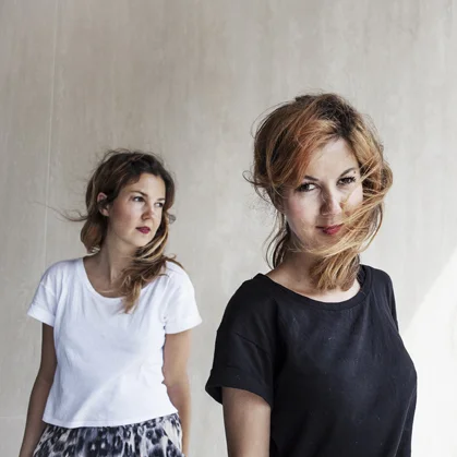 sisters-lilesadi-give-away.jpg