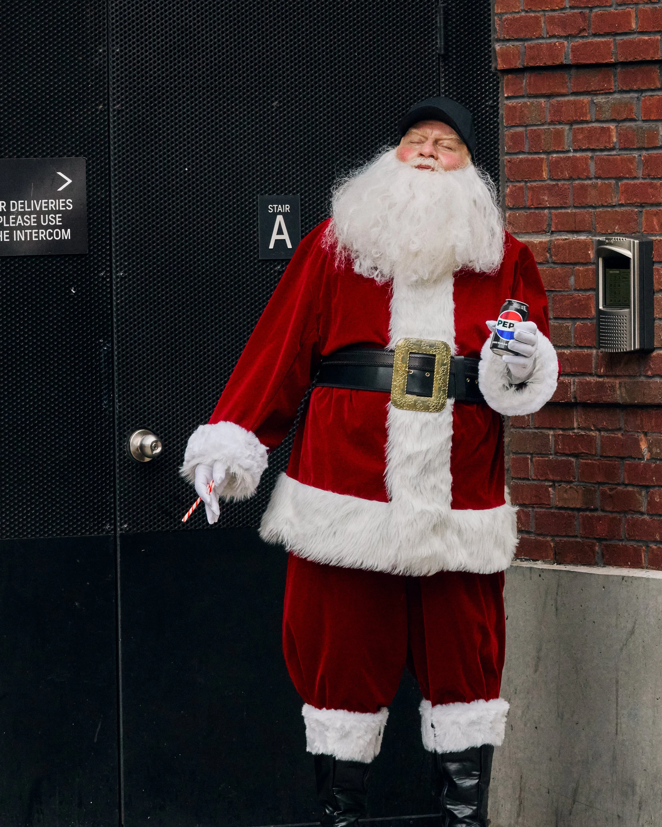 Copy of 20241122_Pepsi_SantaSwitch_0967.jpg