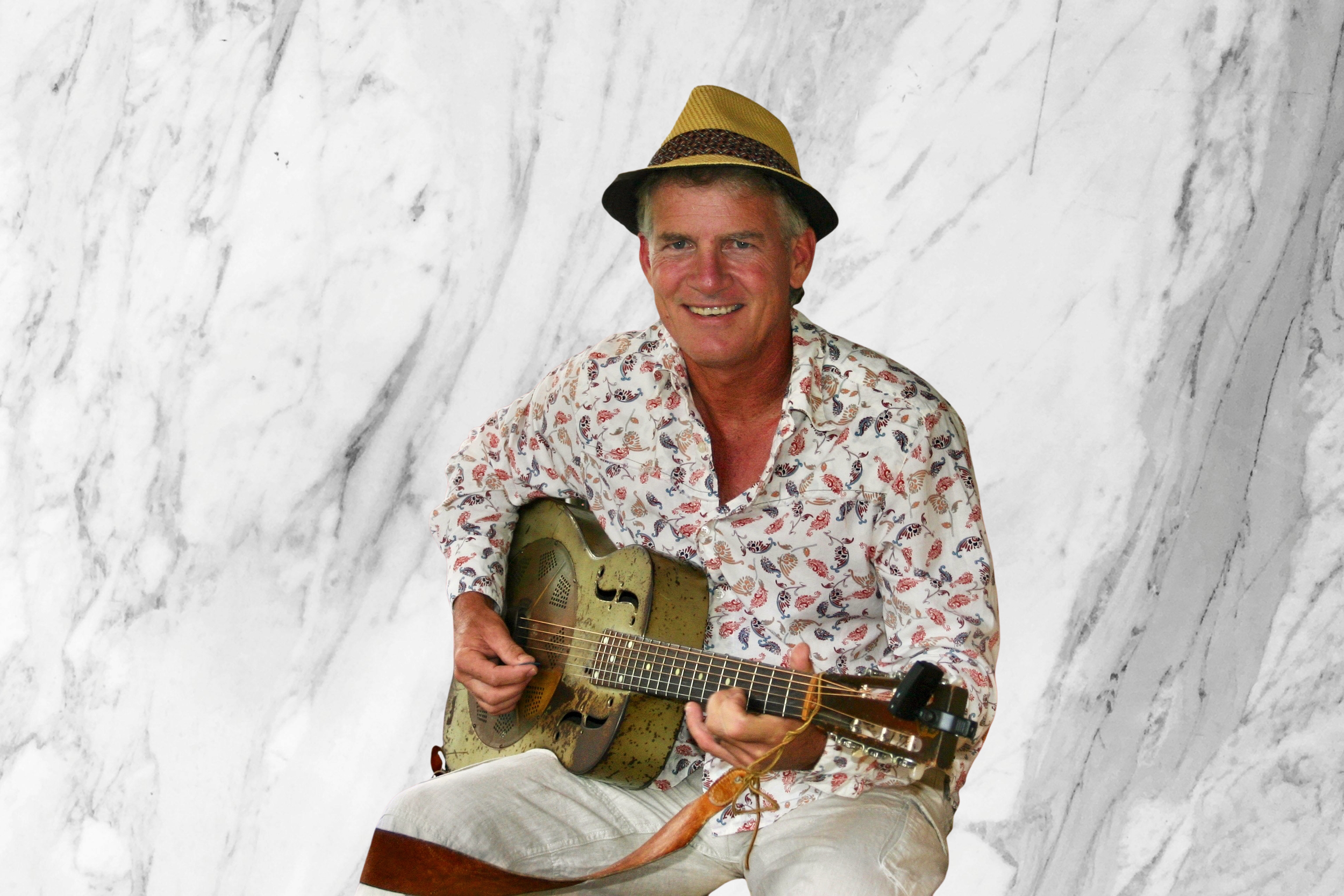 Kev-dobro-08-marble-backdrop.png