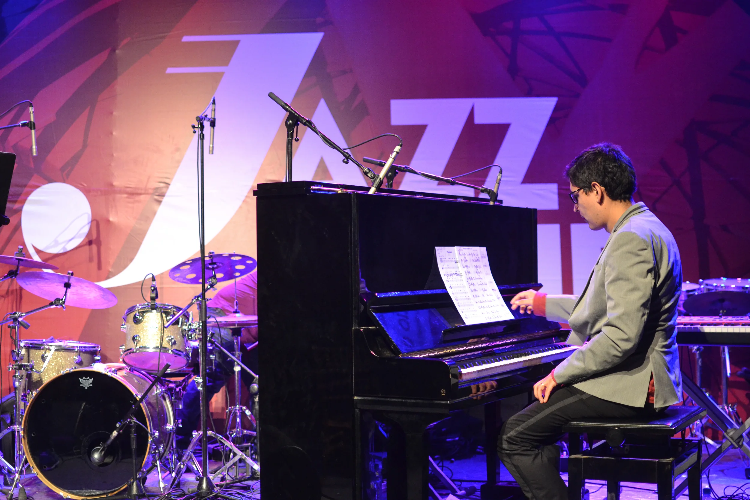 Jazz Club_Noa Lur-3.jpg