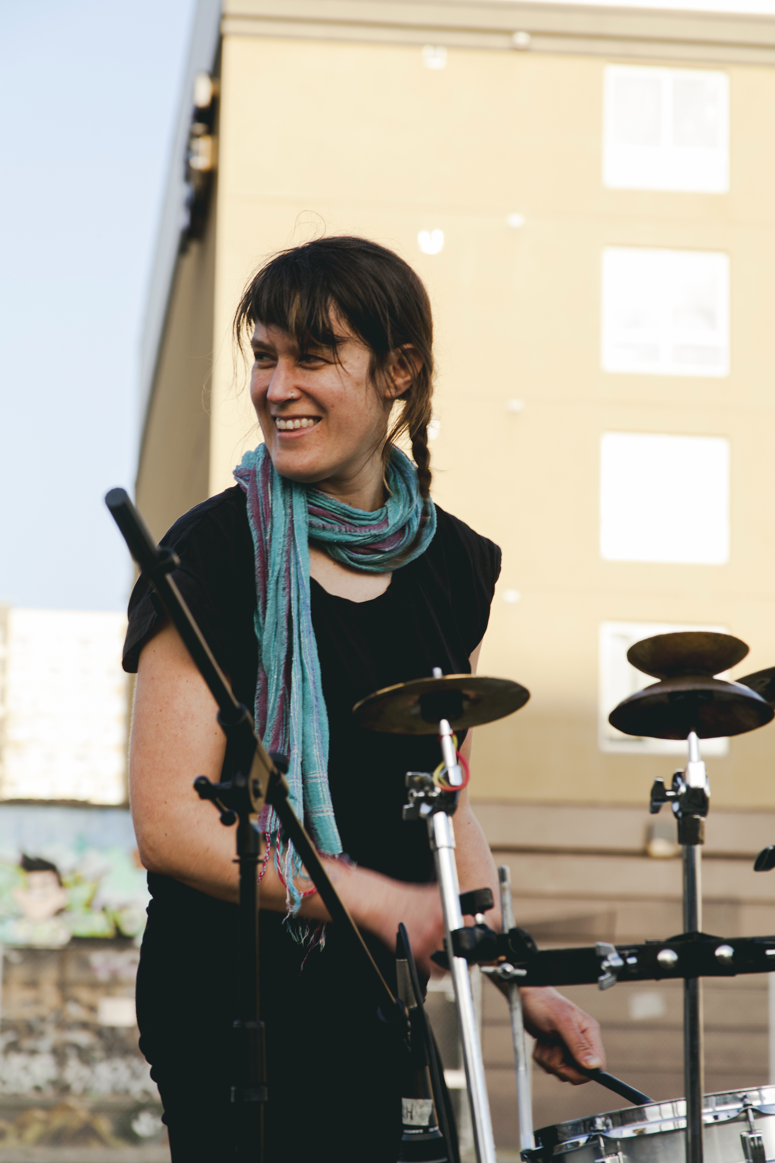 Musician, artist and natural historian, Lisa Schonberg plays for ALL RISE