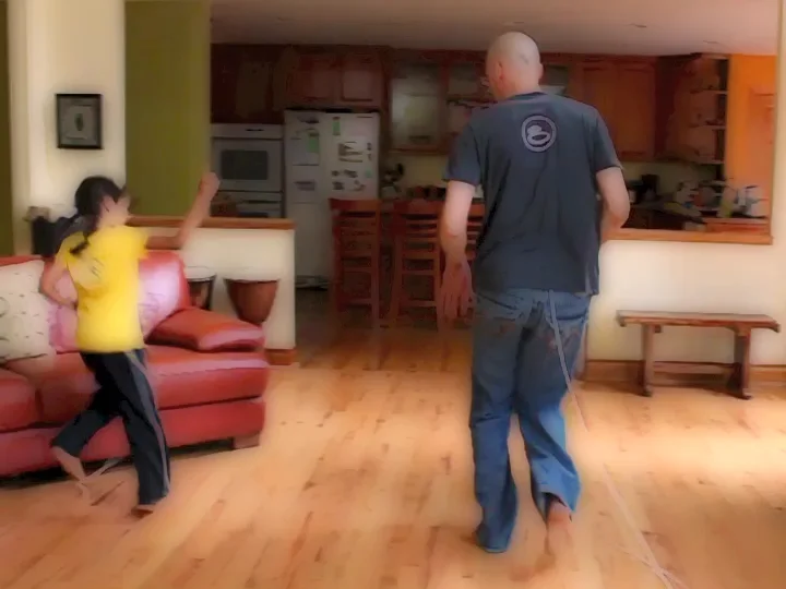 BarnLeaderTailStomp.jpg