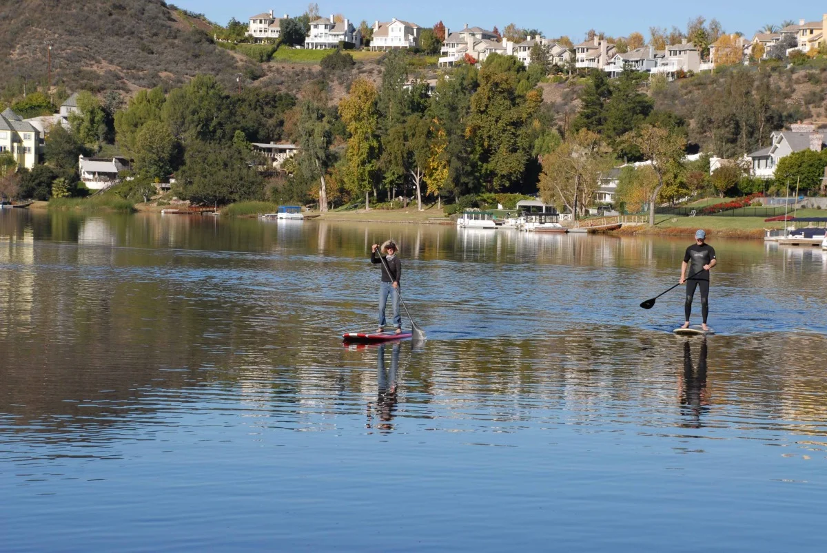 stand up paddle lake sherwood 01.jpg