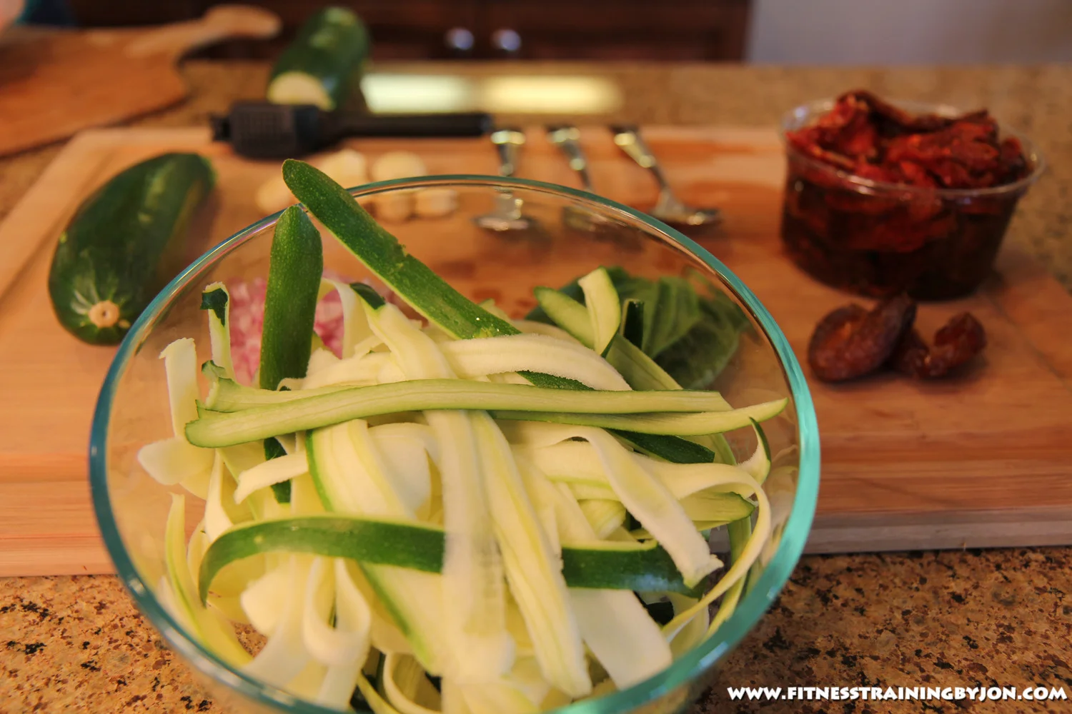 raw sun dried zucchini pasta 05.jpg