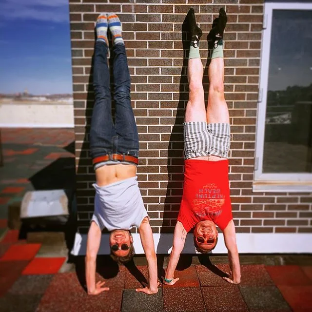 SPRING IS HERE #upsidedown #bouncingofftheceiling