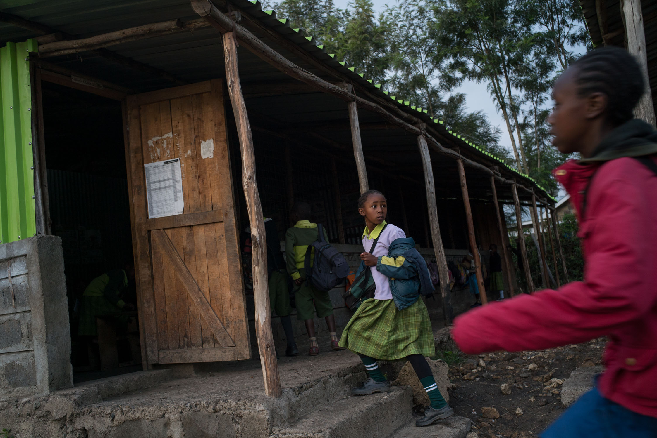  Students arrive to school and prepare for start of class at a Bridge school in Nairobi. September 20, 2016. Nairobi, Kenya.&nbsp; 