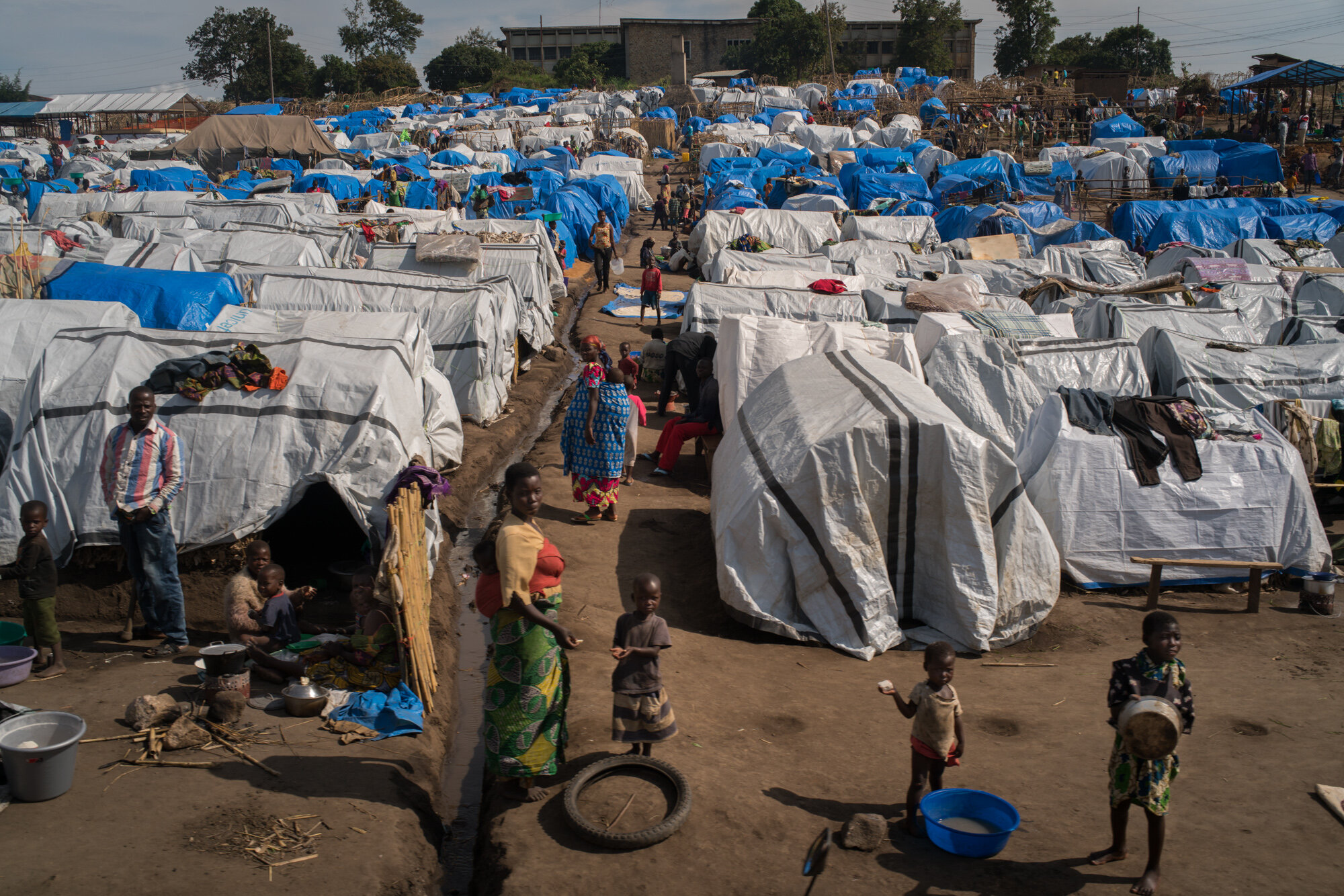  IDPs in the largest camp in Bunia, host to apporximately 10,0000 people.  A second camp in Bunia hosts apporximately 4400 people. According to UN OCHA, the total number of those displaced to Bunia, living in camps and with host families is approxima
