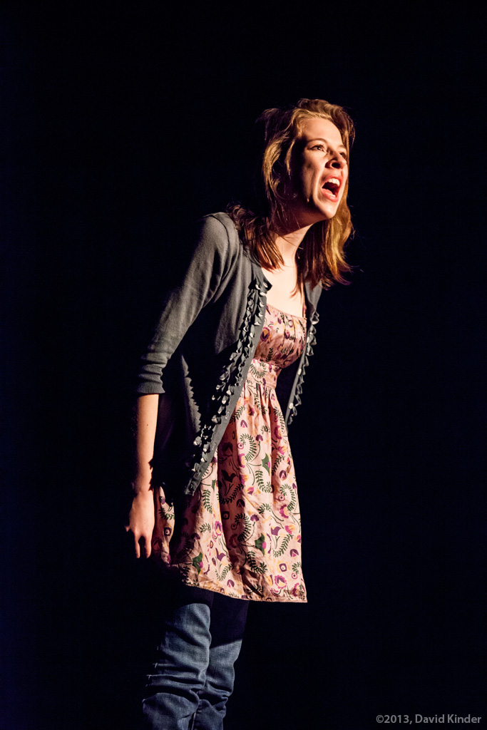 Amanda Munro as Jennifer in Statue