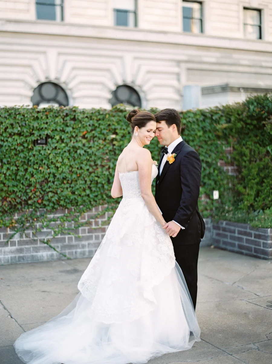 CocoTranAsianArtMuseumGraceCathedralWedding-007-8.jpg