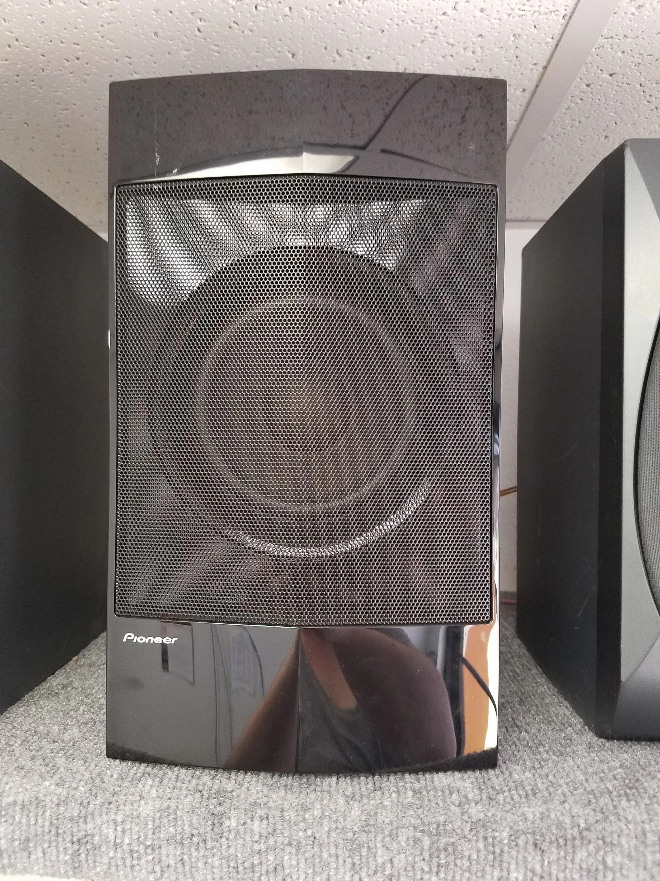 Pioneer Subwoofer - SMX-11364 - 65.00 Used