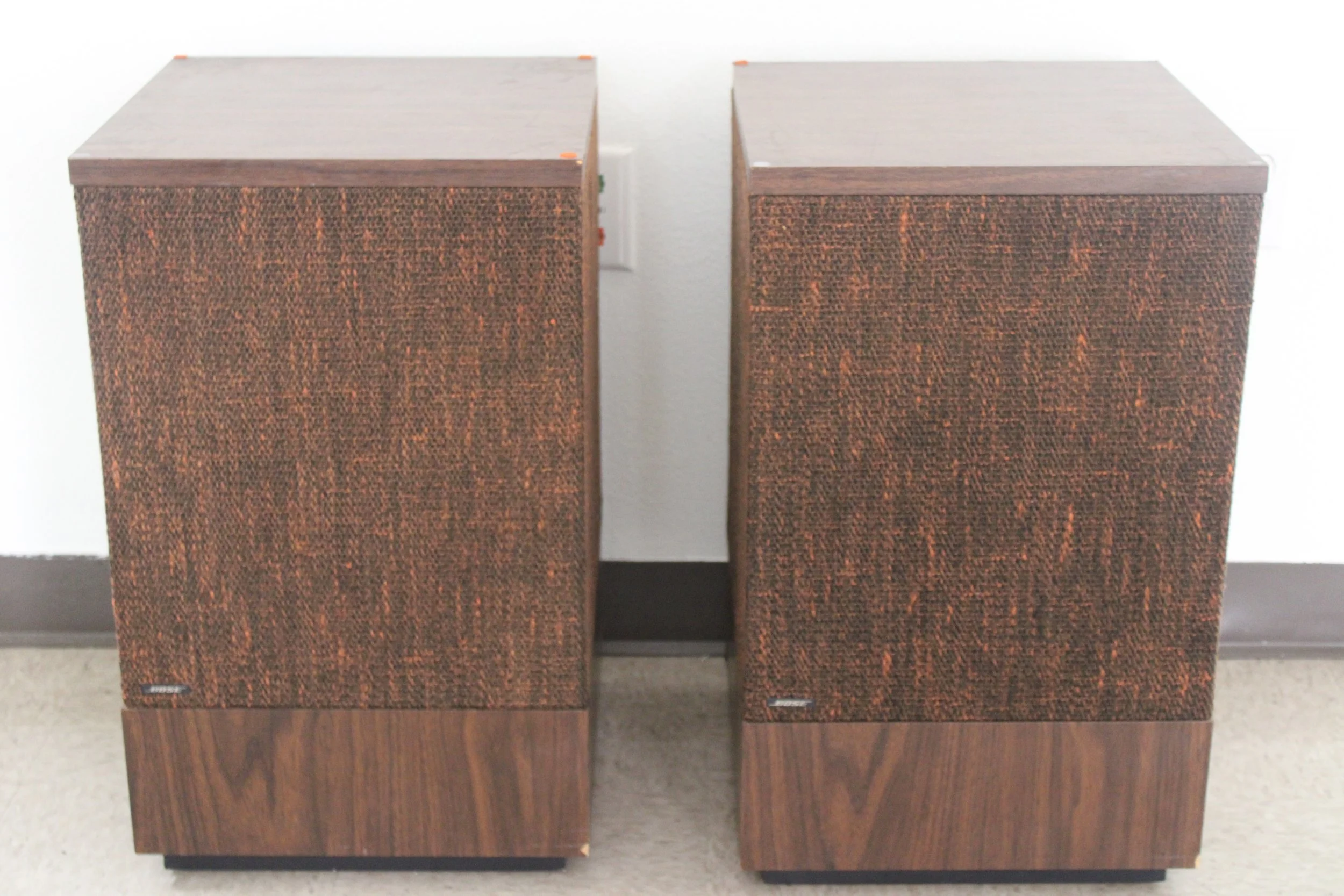 Bose 601 Series II Speakers — Telstar Services