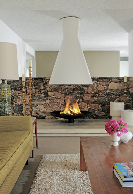 DCAP_GreenFairwayEstates_LivingRoom_4.png