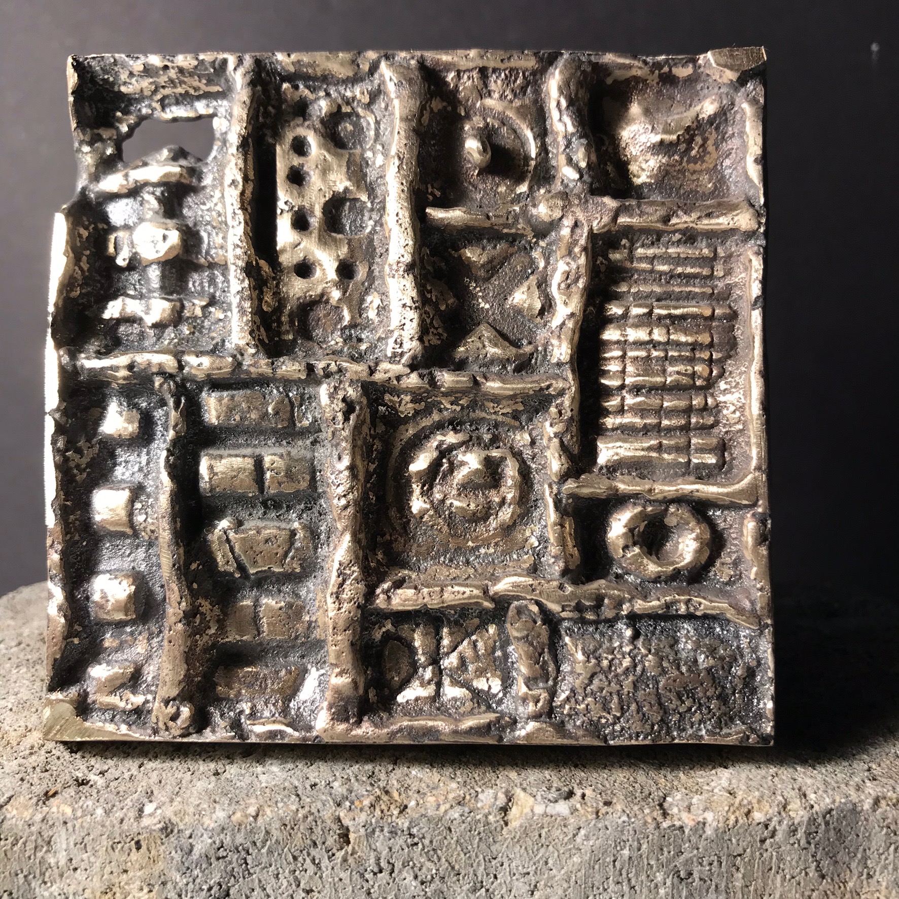 Sold-Bronze IV
