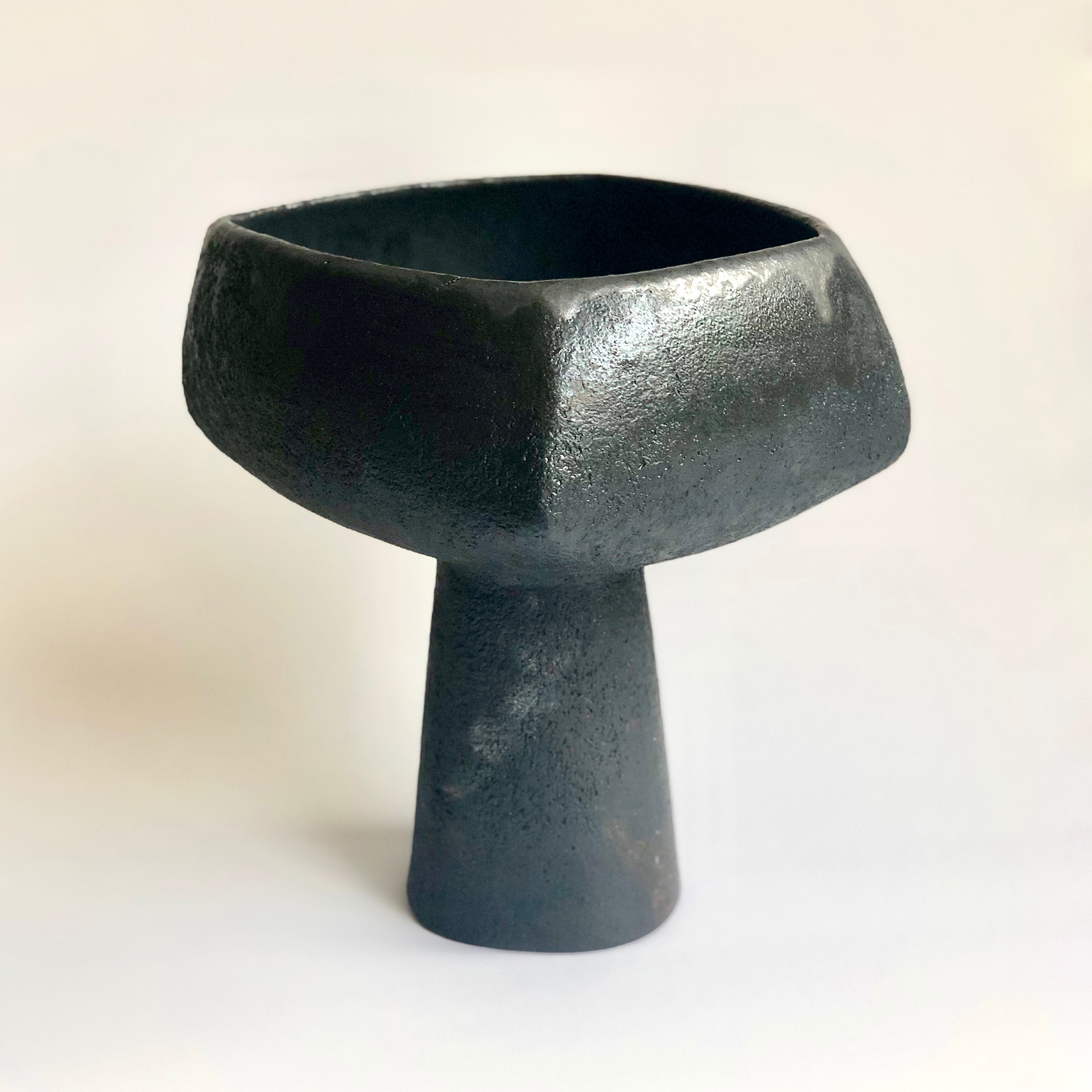 SOLD 'Oh So Minimal'