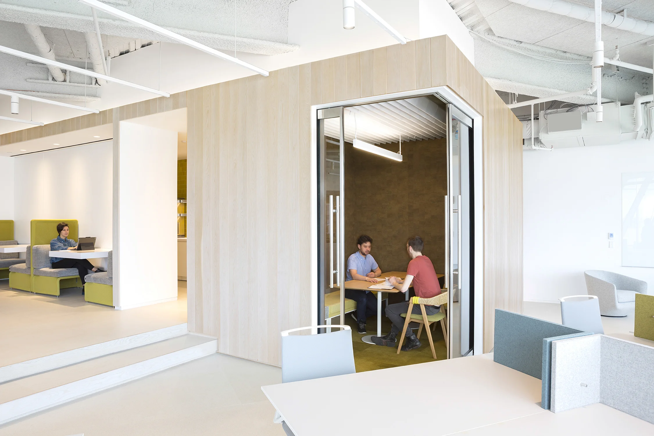 ERIN RUBY DESIGN_CollisionLab_009.jpg