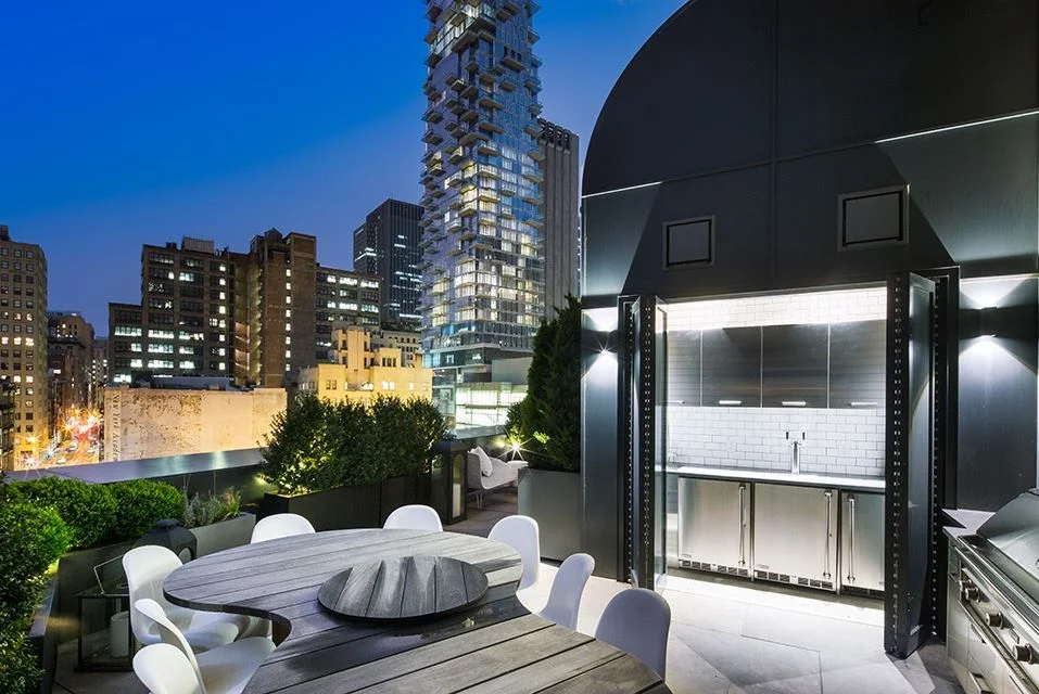 137 Roof Deck 2.JPG