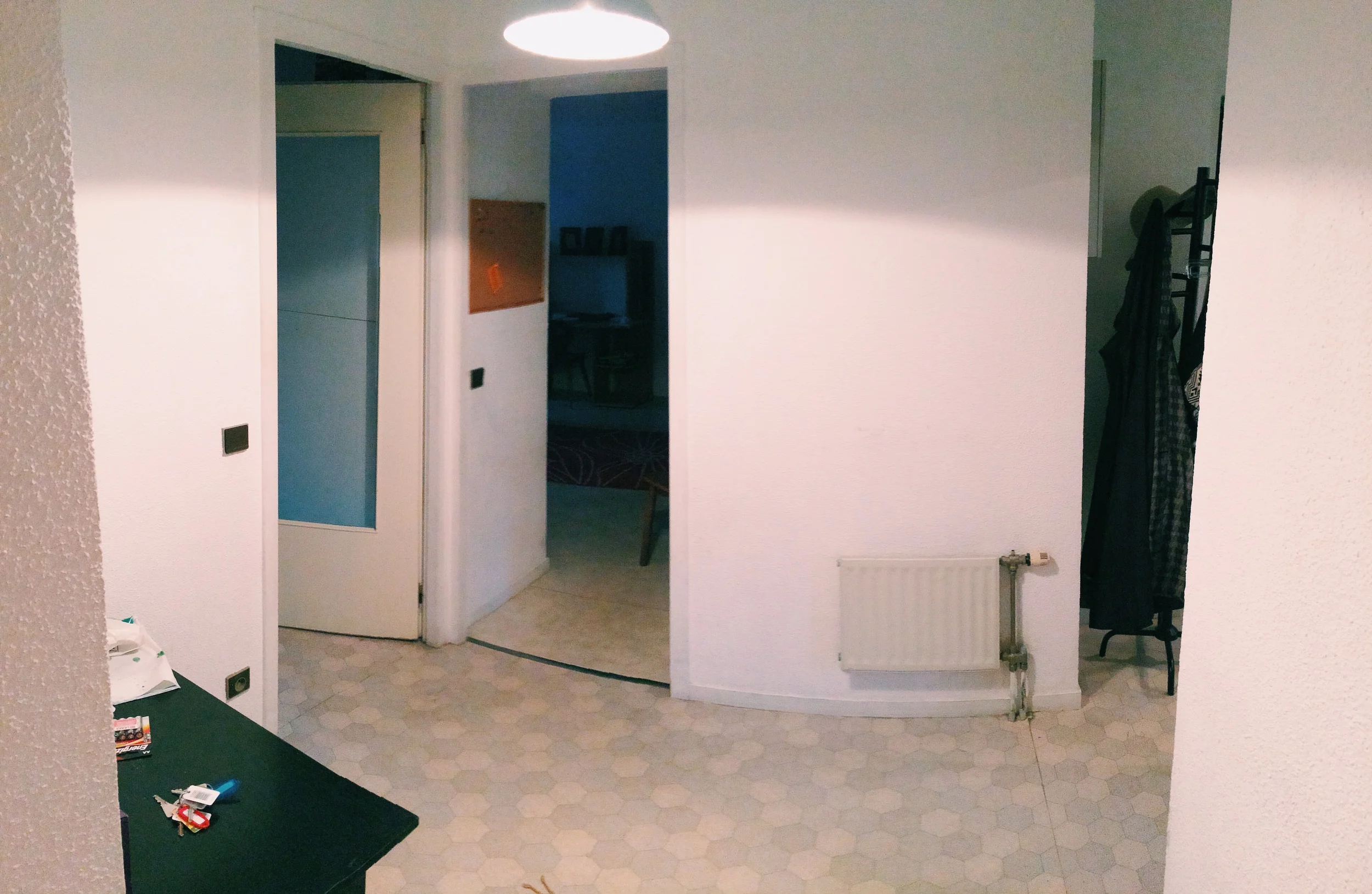 The foyer as you walk in the door.