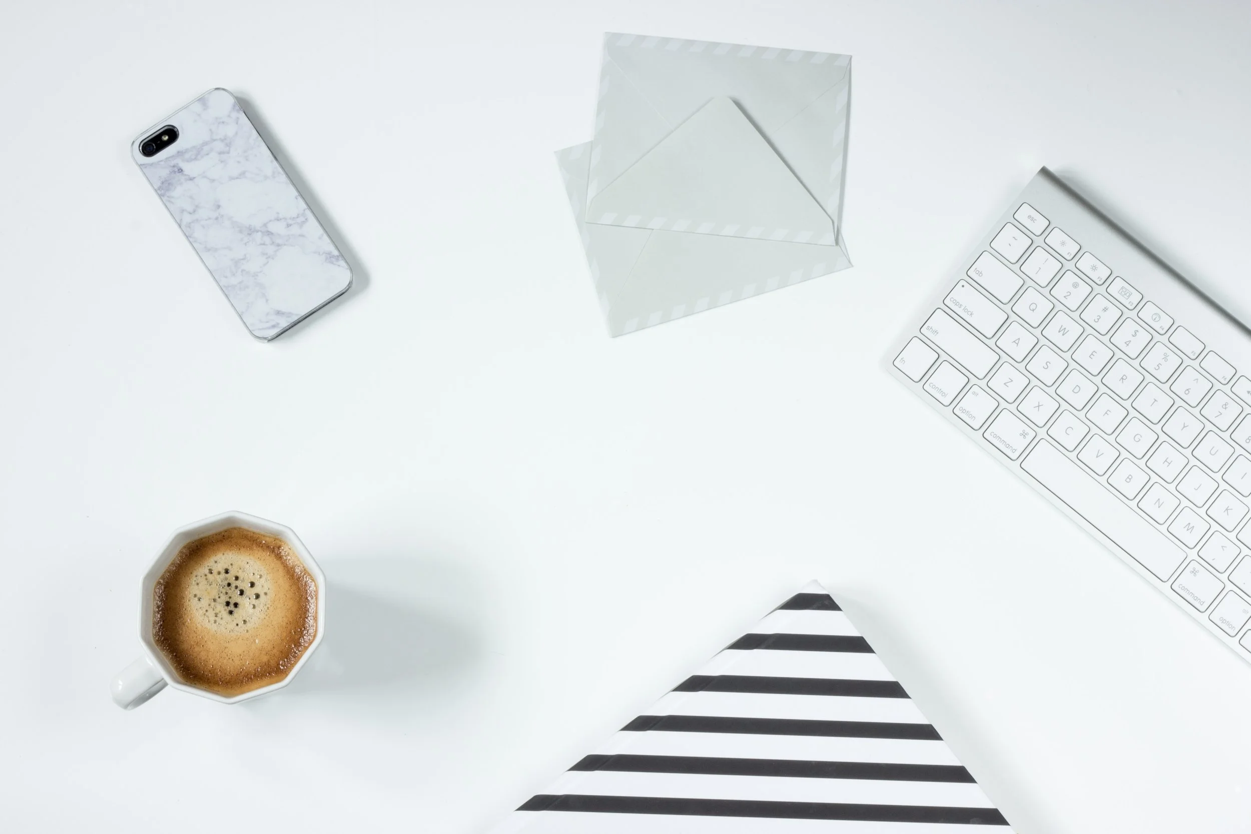 coffee-work-desk-mug-keyboard-162616.jpeg