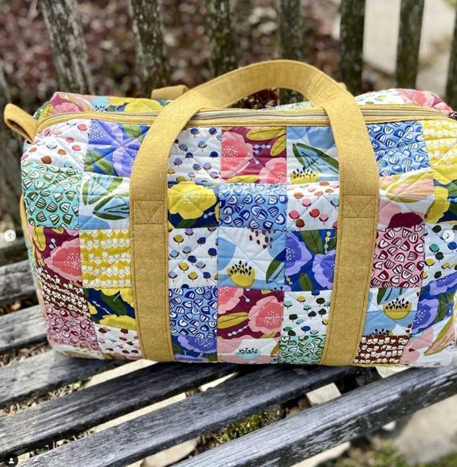 Crimsontate_PatchworkDuffle_RebekkaConnelly_fabric_CottonSteel.jpg