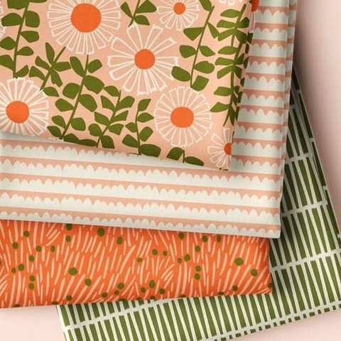 Here is the complete DAISIES MINI COLLECTION in @Pantone  color of the year, Peach Fuzz.⁣
All these fabrics are available for licensing and are currently for sale on my Spoonflower shop. Take a look! ⁣
:⁣
#Peachfuzz⁣
#pantonecoloroftheyear2024⁣
#Patt