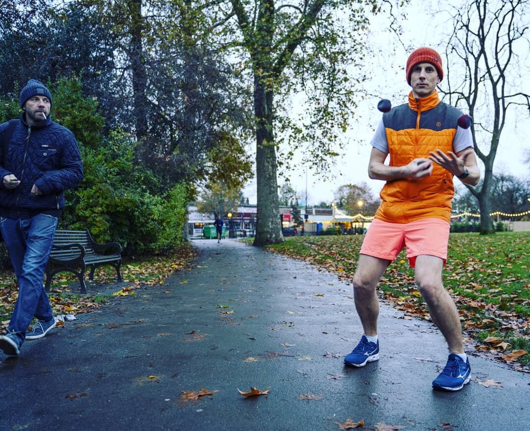 If you all donate the value of one oat milk latte/pack of knock off pub-bought cigarettes we would smash this target today. Every little helps... 3 good causes. Donate link in bio. THANKS #THEJOGGLER #charity #idiot