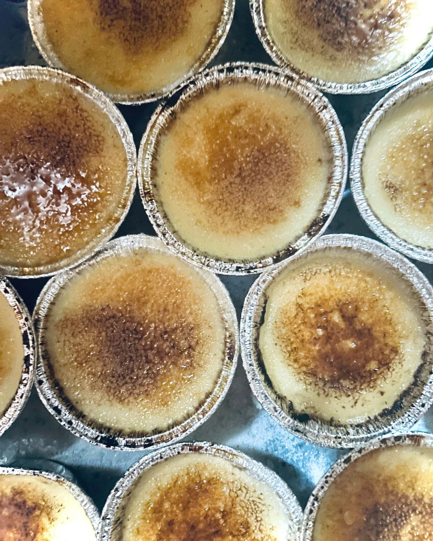 While some menu items come and go, a few special ones stay with us year-round&mdash;shifting like the seasons to reflect fresh, seasonal flavors. 🍂

One of our favorites? Our Maple Vanilla Cr&egrave;me Br&ucirc;l&eacute;e &mdash; smooth, rich, and k