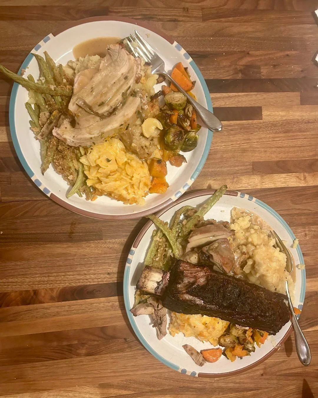 The holidays are about great food &mdash; and taking care of our community.
This season, we&rsquo;re encouraging our friends, guests, and neighbors to support @metrocaring  Denver&rsquo;s frontline hunger relief organization.

They provide dignity, f