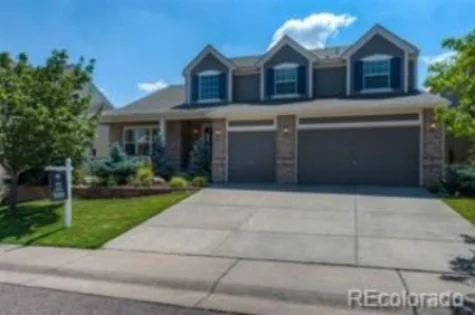 Great two story home in Castle Pines North