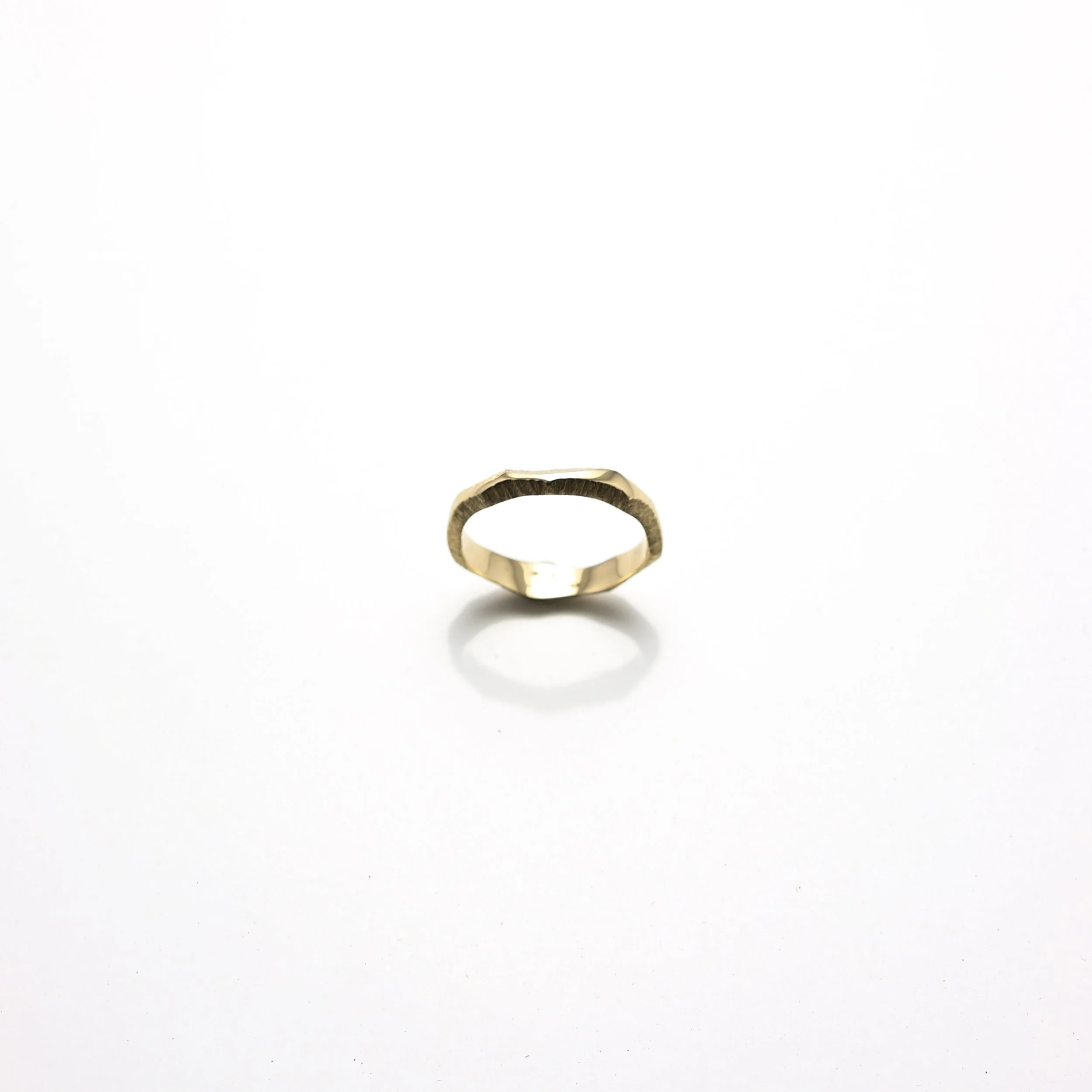 FACETED RING GOLD